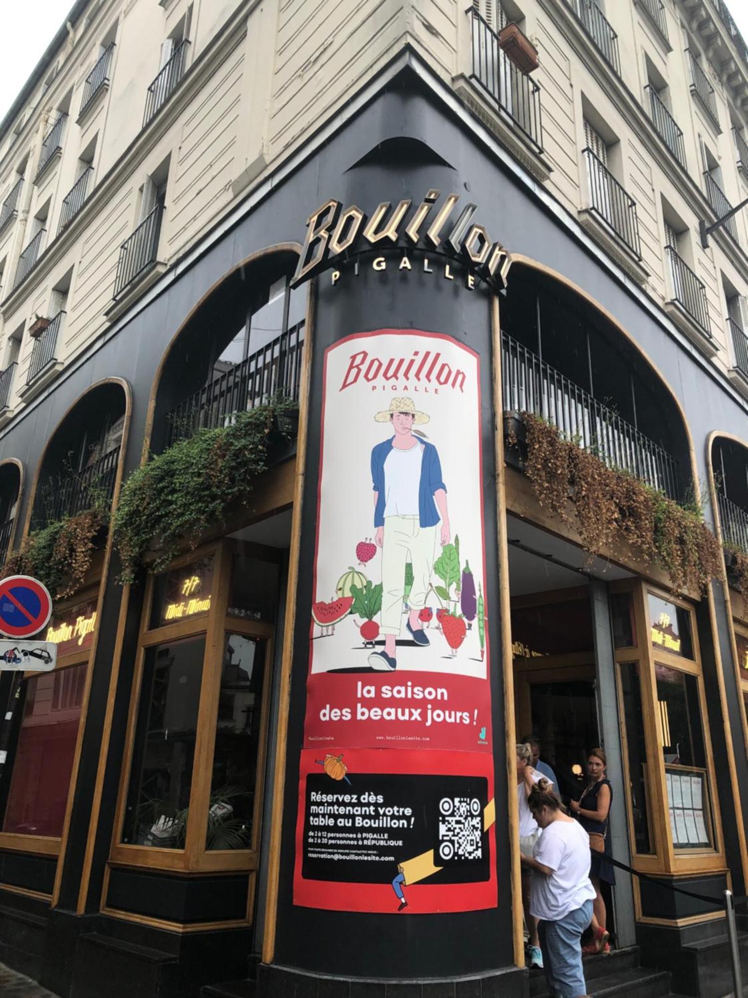 Studio Pigalle De 25 M2 - 2 Lits Simples Type Gigogne Pour 2 Personnes - Quartier Touristique De Paris - 2 Minutes De La Station Metro Pigalle ,Petit Train Vers La Butte Montmartre-Cabaret Moulin Rouge A 200 M,Cabaret Chez Michou-Restaurants-Saunas 파리 외부 사진