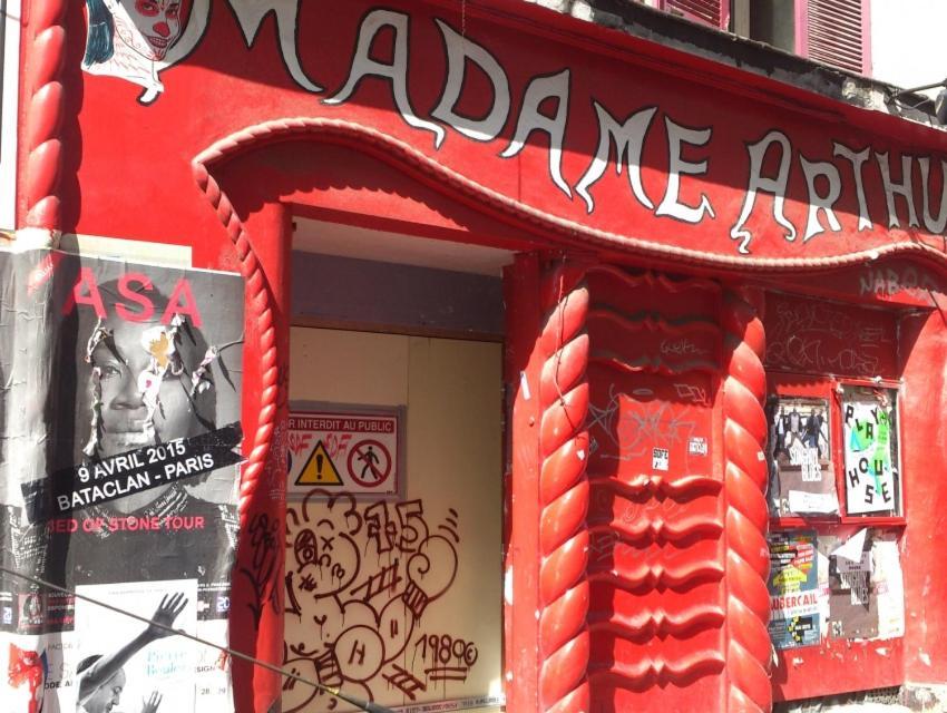 Studio Pigalle De 25 M2 - 2 Lits Simples Type Gigogne Pour 2 Personnes - Quartier Touristique De Paris - 2 Minutes De La Station Metro Pigalle ,Petit Train Vers La Butte Montmartre-Cabaret Moulin Rouge A 200 M,Cabaret Chez Michou-Restaurants-Saunas 파리 외부 사진